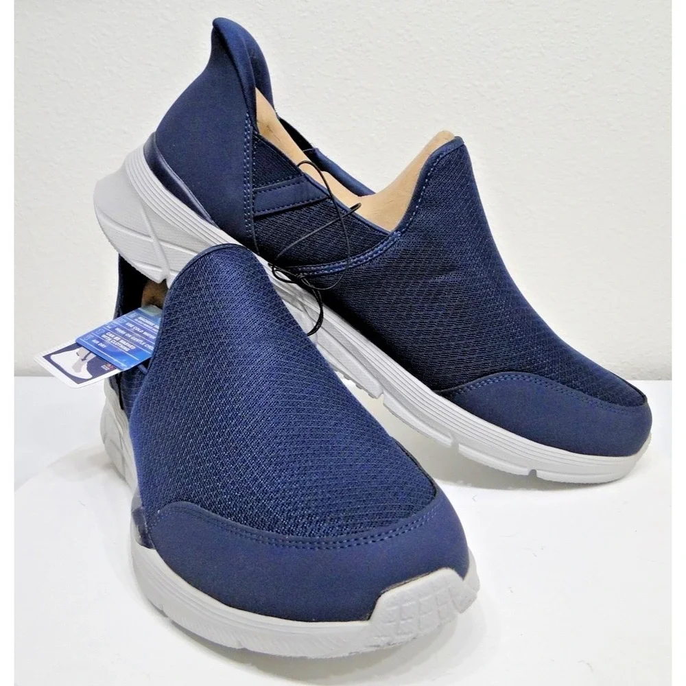 Skechers Equalizer Swift Fit Mens 13 Navy NEW in box Hands Free Slip‎ On 16997S